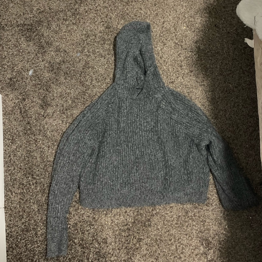 Cute crop top sweatshirt!